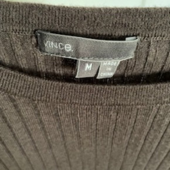 Vince Basic dark Brown Ribbed fitted Cashmere Blend Crew Neck sz M - Picture 2 of 5